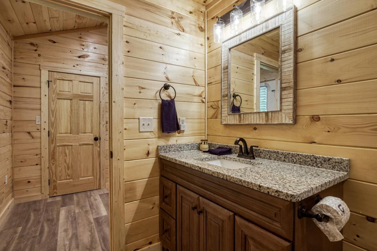 Hidden Creek, Pool Table, Hot Tub, 1089 Free Tickets Each Paid Day, Dollywood And More Gatlinburg Exterior foto